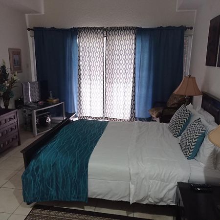 126 Friendship, Rockley Golf Club Apartman Bridgetown Kültér fotó